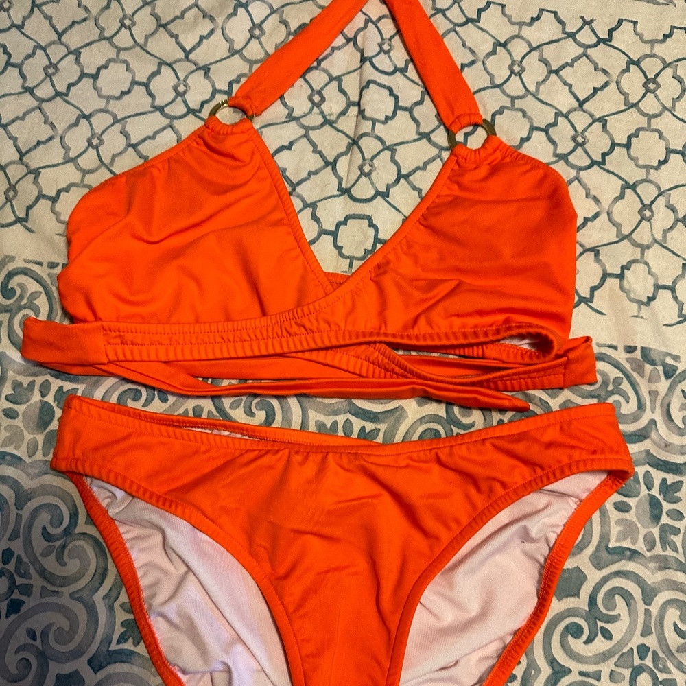 Venus bikini